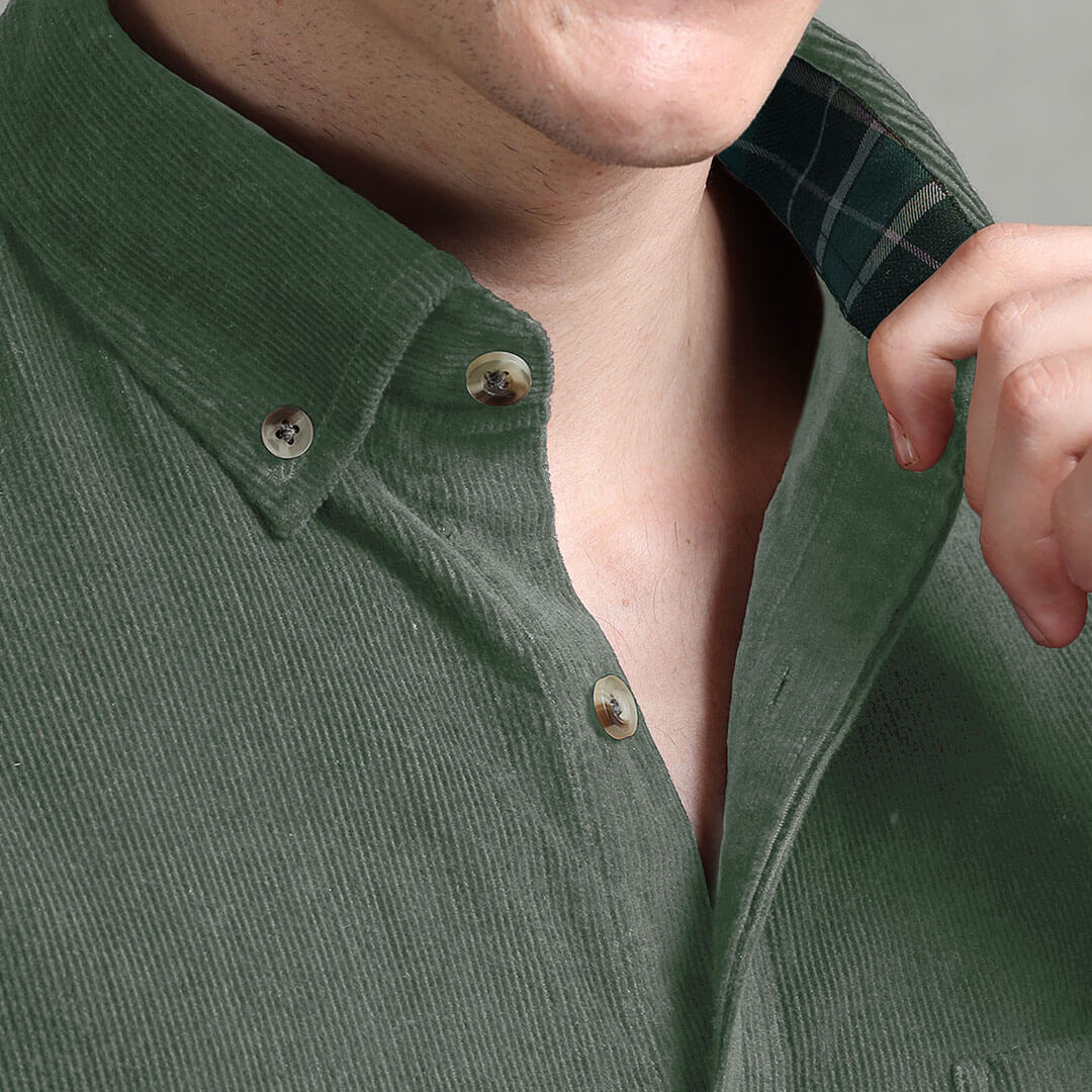 Cruise Corduroy Shirt In Leaf Green - Image 4