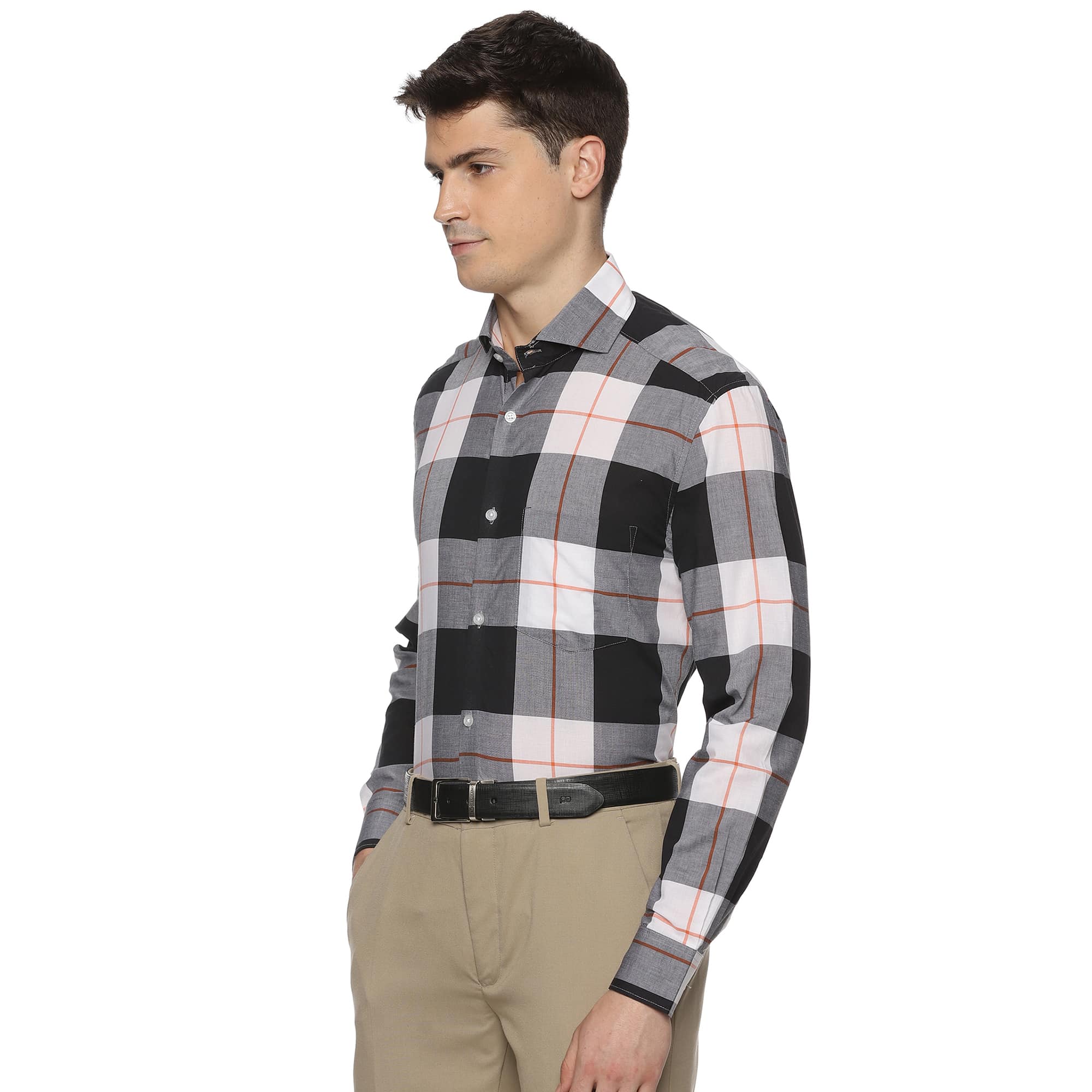 Maverick Cotton Check  Shirt In White & Black - Image 3